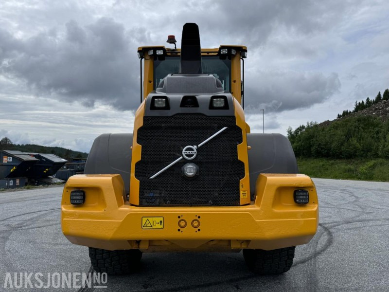 2018 Volvo L90H Hjullaster - Sentralsmøring - Hydraulisk redskapslås - Tilleggshydraulikk - Sertifisert - Med grusskuffe - Gumikerekes homlokrakodó: 5 kép. 2018 Volvo L90H Hjullaster - Sentralsmøring - Hydraulisk redskapslås - Tilleggshydraulikk - Sertifisert - Med grusskuffe - Gumikerekes homlokrakodó: 5 kép.