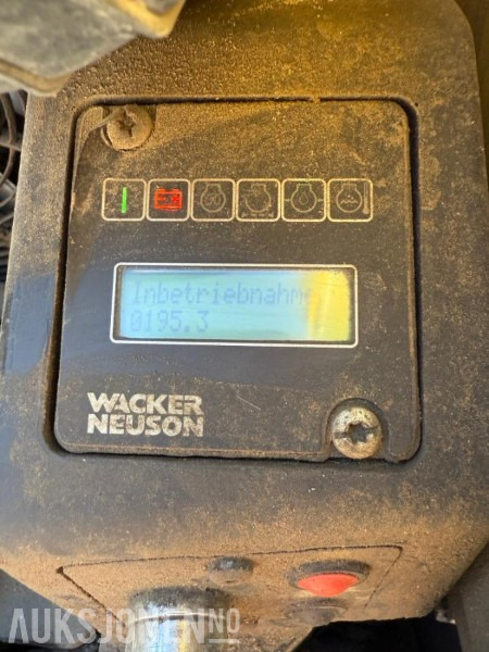 2018 Wacker Neuson DPU80 vibroplate / 771kg - Henger: 5 kép. 2018 Wacker Neuson DPU80 vibroplate / 771kg - Henger: 5 kép.