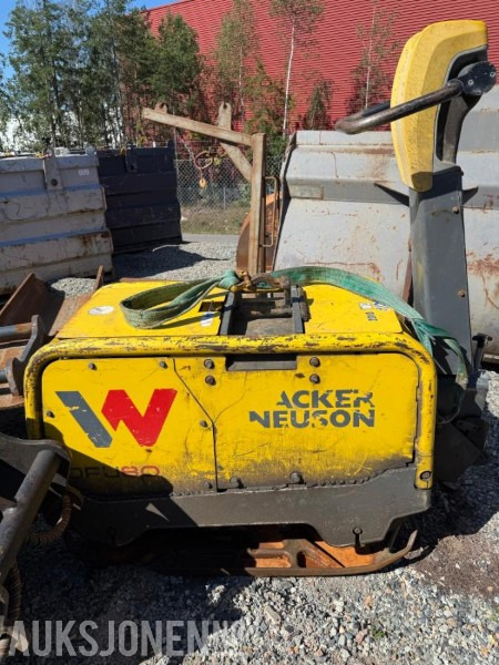 2018 Wacker Neuson DPU80 vibroplate / 771kg - Henger: 1 kép. 2018 Wacker Neuson DPU80 vibroplate / 771kg - Henger: 1 kép.
