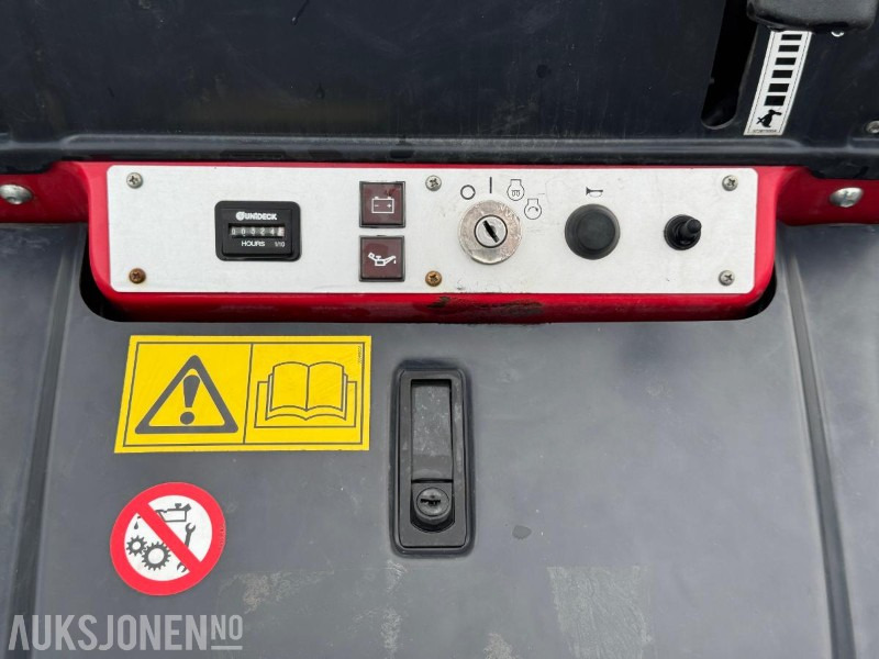 2019 Hinowa HS701 minidumer / Beltedumper - Dömper: 5 kép. 2019 Hinowa HS701 minidumer / Beltedumper - Dömper: 5 kép.