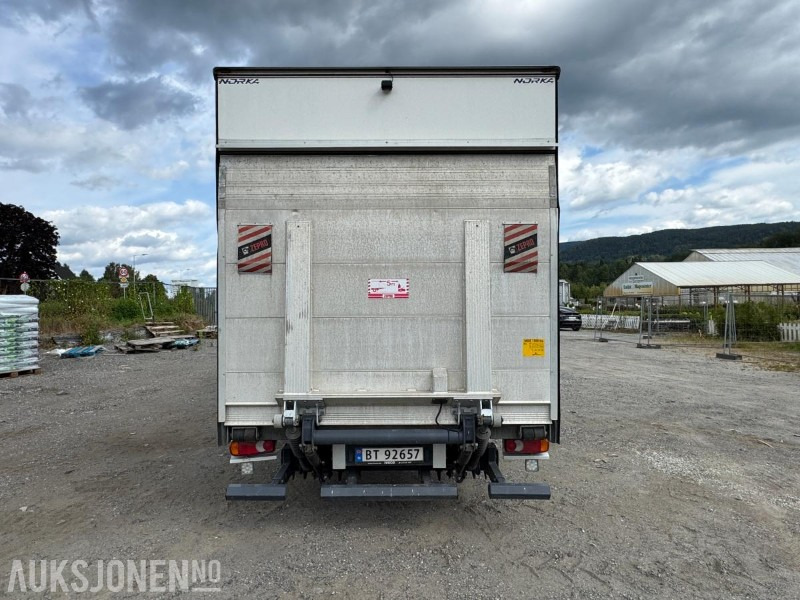 2019 Iveco Eurocargo skapbil med varme og kjøl i skap / 43126 km - Dobozos felépítményű teherautó: 4 kép. 2019 Iveco Eurocargo skapbil med varme og kjøl i skap / 43126 km - Dobozos felépítményű teherautó: 4 kép.