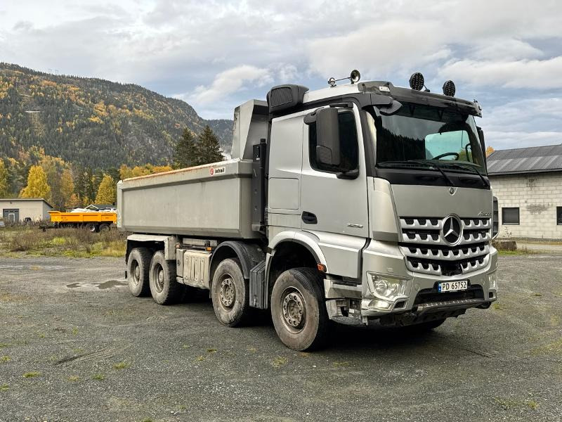 2019 Mercedes-Benz Arocs 3258K 8x4 tippbil - Billenőplatós teherautó: 3 kép. 2019 Mercedes-Benz Arocs 3258K 8x4 tippbil - Billenőplatós teherautó: 3 kép.