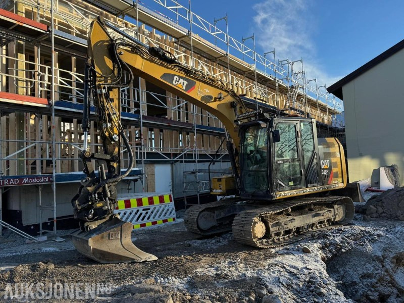 2020 Cat 313FL gravemaskin med maskinstyring / 2 skuffer / 5278 timer - Kotrógép: 1 kép. 2020 Cat 313FL gravemaskin med maskinstyring / 2 skuffer / 5278 timer - Kotrógép: 1 kép.