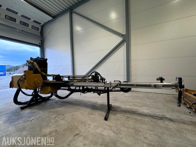 2020 Stone Power SD32 Boretårn for gravemaskin - Svært lite brukt - Montabert HC50 hammer - Med fjernstyring - Fúrógép: 5 kép. 2020 Stone Power SD32 Boretårn for gravemaskin - Svært lite brukt - Montabert HC50 hammer - Med fjernstyring - Fúrógép: 5 kép.