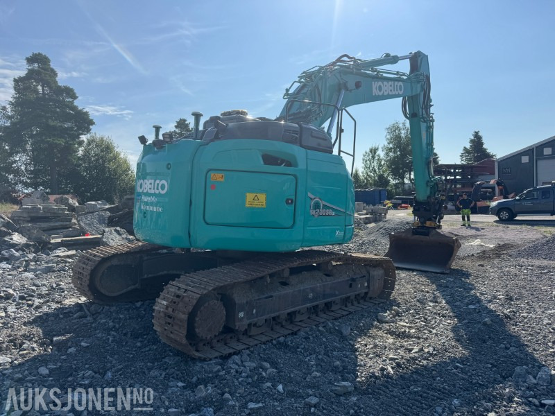 2021 Kobelco SK230SRLC-5E Gravemsakin - Beltegraver - Tiltrotator - GPS - 4 Skuffer - Klype - Kotrógép: 4 kép. 2021 Kobelco SK230SRLC-5E Gravemsakin - Beltegraver - Tiltrotator - GPS - 4 Skuffer - Klype - Kotrógép: 4 kép.