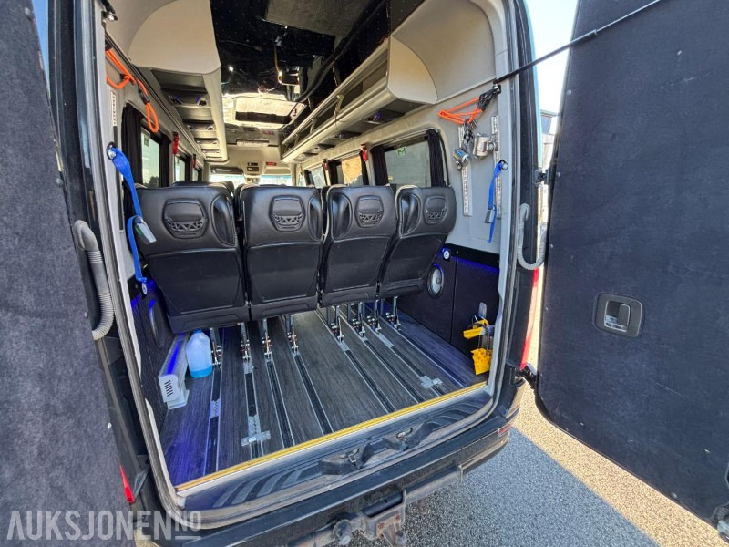 2021 MERCEDES-BENZ SPRINTER ILE AUTOMOTIVE 519 3.0 V6 DIESEL 16+1SETER. MIKROFON. WEBASTO. HENGERFESTE - Minibusz, Kisbusz: 5 kép. 2021 MERCEDES-BENZ SPRINTER ILE AUTOMOTIVE 519 3.0 V6 DIESEL 16+1SETER. MIKROFON. WEBASTO. HENGERFESTE - Minibusz, Kisbusz: 5 kép.