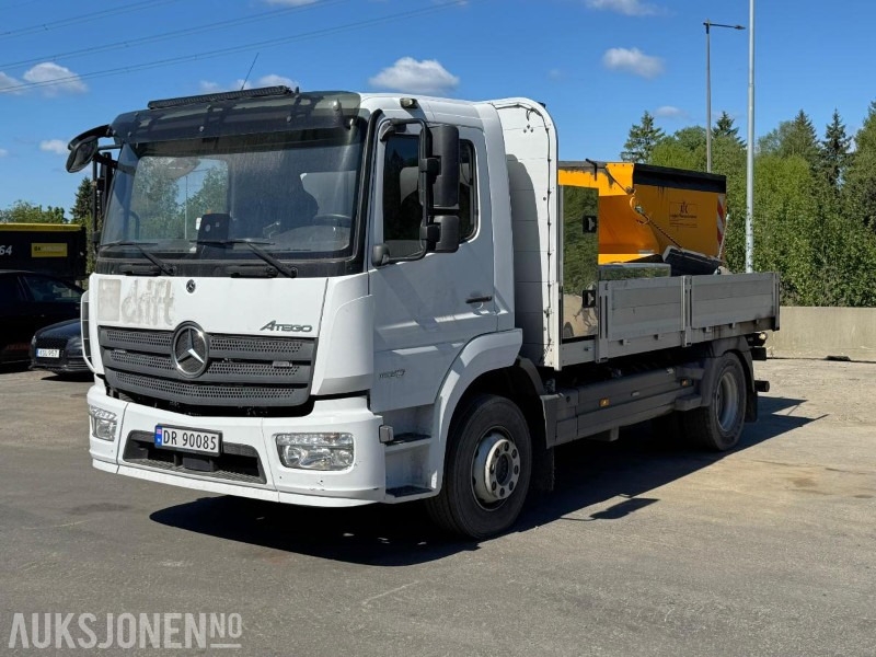 2021 Mercedes-Benz Atego 1530 lappebil/asfaltcontainer/hengsrød plan/adaptiv cruisecontrol/kamera - Platós teherautó: 1 kép. 2021 Mercedes-Benz Atego 1530 lappebil/asfaltcontainer/hengsrød plan/adaptiv cruisecontrol/kamera - Platós teherautó: 1 kép.