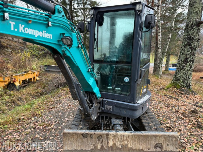 2022 Sunward SWE25UF m/3skuffer - Minikotró: 2 kép. 2022 Sunward SWE25UF m/3skuffer - Minikotró: 2 kép.