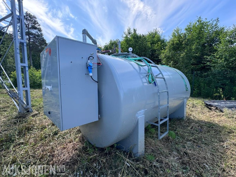 2022 Veratank 10.000 Liter - Dieseltank - Ståltank med dobbelvegg - HDM 80 eco Box - Piusi slangetrommel 10 m slange - OCIO Overfyllingsvern - Építőipari berendezések: 1 kép. 2022 Veratank 10.000 Liter - Dieseltank - Ståltank med dobbelvegg - HDM 80 eco Box - Piusi slangetrommel 10 m slange - OCIO Overfyllingsvern - Építőipari berendezések: 1 kép.