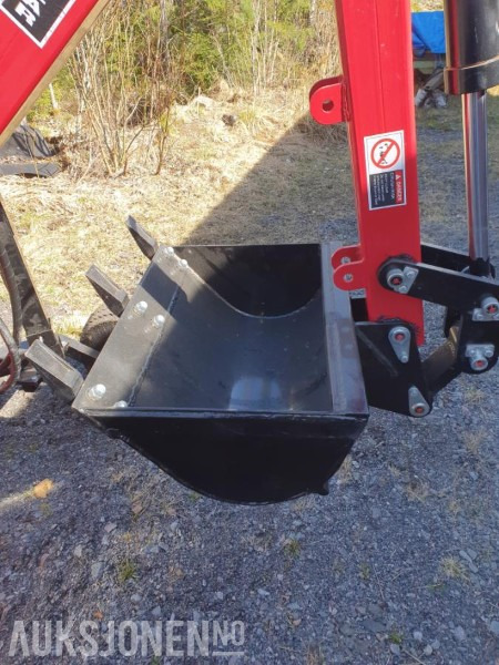 2023 ATV-traktor graver med planeringsskuff, verktøykasse og sikkerhetssele - Minikotró: 5 kép. 2023 ATV-traktor graver med planeringsskuff, verktøykasse og sikkerhetssele - Minikotró: 5 kép.