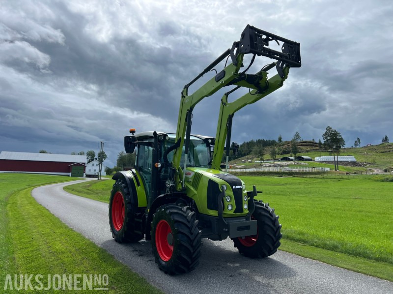 2023 Claas Arion 420 traktor med laster KUN 456 TIMER - Traktor: 4 kép. 2023 Claas Arion 420 traktor med laster KUN 456 TIMER - Traktor: 4 kép.