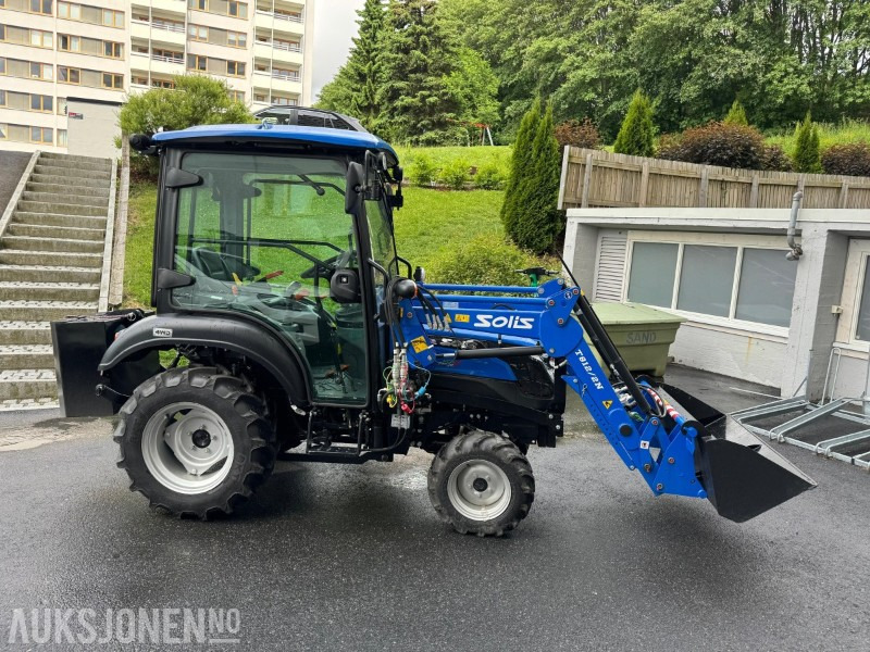 2024 Solis 26 HST minitraktor | kun 15 timer | 4WD | frontlaster m/ skuffe | varmeapparat - Traktor: 4 kép. 2024 Solis 26 HST minitraktor | kun 15 timer | 4WD | frontlaster m/ skuffe | varmeapparat - Traktor: 4 kép.