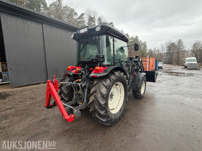 2024 Valtra F75 traktor - 219 arbeidstimer - Lilleseth 200 cm universalskuff SMS - Traktor: 5 kép. 2024 Valtra F75 traktor - 219 arbeidstimer - Lilleseth 200 cm universalskuff SMS - Traktor: 5 kép.