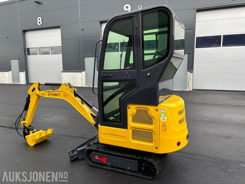 2025 FODIT FT327N ZERO TAIL 1,8TONN. KUBOTA DIESELMOTOR GRAVESKUFF. - Minikotró: 2 kép. 2025 FODIT FT327N ZERO TAIL 1,8TONN. KUBOTA DIESELMOTOR GRAVESKUFF. - Minikotró: 2 kép.