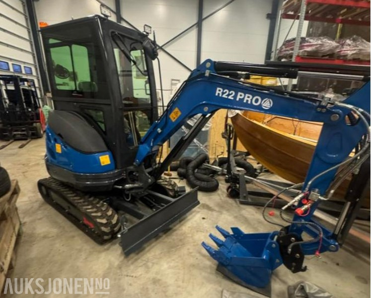 2025 Rippa pro 22 - Ny gravemaskin - Minikotró: 1 kép. 2025 Rippa pro 22 - Ny gravemaskin - Minikotró: 1 kép.