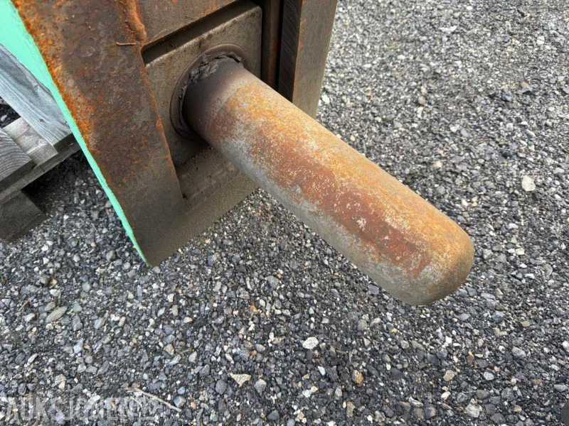 2002 Montabert pigghammer 900 m/S60 feste - Adapterek - Építőipari gépek: 3 kép. 2002 Montabert pigghammer 900 m/S60 feste - Adapterek - Építőipari gépek: 3 kép.