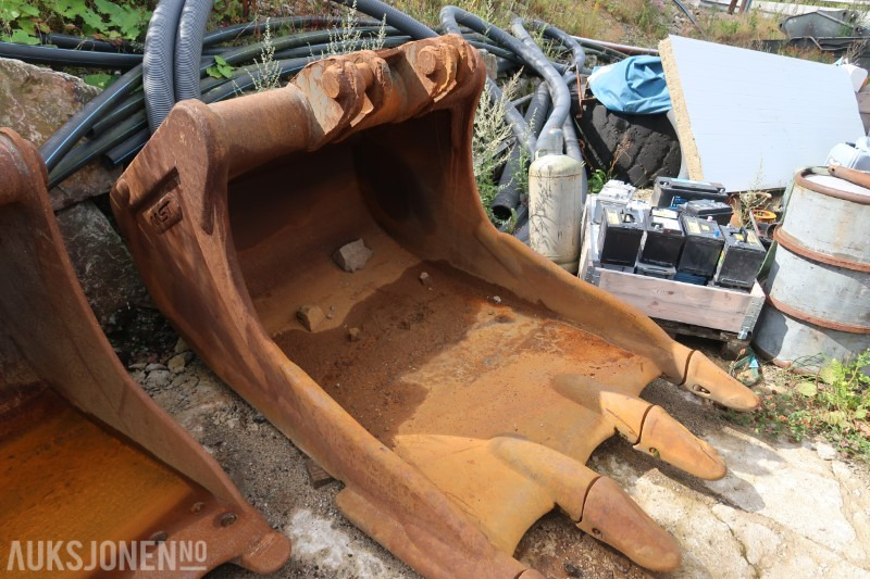 2006 MST Graveskuffe, 1800 liter og KM02 feste - Adapterek - Építőipari gépek: 1 kép. 2006 MST Graveskuffe, 1800 liter og KM02 feste - Adapterek - Építőipari gépek: 1 kép.
