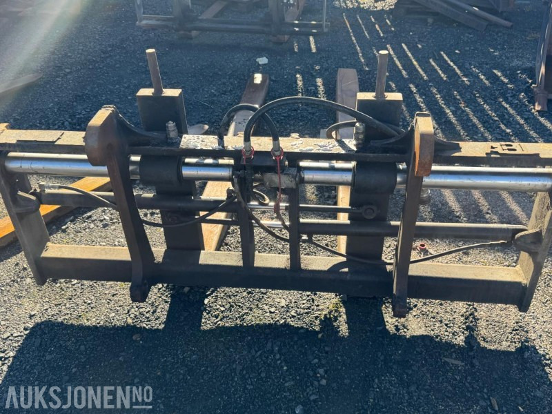 ABL gafler til hjullaster med BM feste - Adapterek - Építőipari gépek: 3 kép. ABL gafler til hjullaster med BM feste - Adapterek - Építőipari gépek: 3 kép.