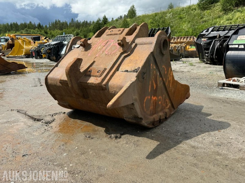 Gjerstad renskeskuffe med km3 feste - Adapterek - Építőipari gépek: 3 kép. Gjerstad renskeskuffe med km3 feste - Adapterek - Építőipari gépek: 3 kép.