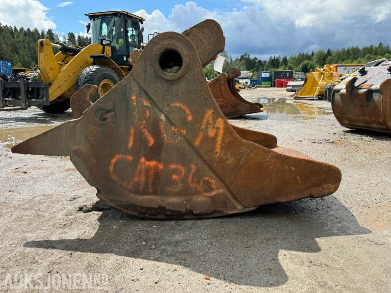 Gjerstad renskeskuffe med km3 feste - Adapterek - Építőipari gépek: 4 kép. Gjerstad renskeskuffe med km3 feste - Adapterek - Építőipari gépek: 4 kép.
