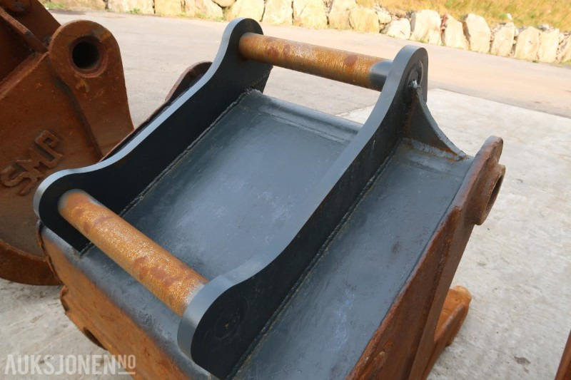 Gjerstad tannskuffe med S70 feste - 1000 liter - Adapterek - Építőipari gépek: 3 kép. Gjerstad tannskuffe med S70 feste - 1000 liter - Adapterek - Építőipari gépek: 3 kép.