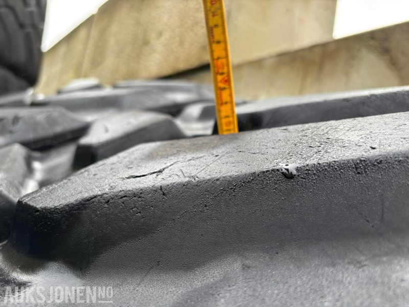 Gummibelter Kobelco SK75 - Adapterek - Építőipari gépek: 4 kép. Gummibelter Kobelco SK75 - Adapterek - Építőipari gépek: 4 kép.