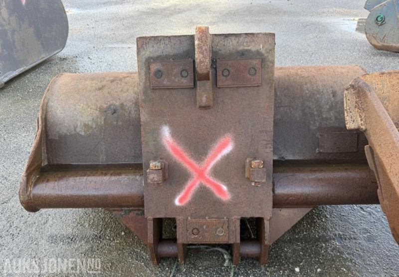 Pusseskuff m/BM feste. - Adapterek - Építőipari gépek: 5 kép. Pusseskuff m/BM feste. - Adapterek - Építőipari gépek: 5 kép.