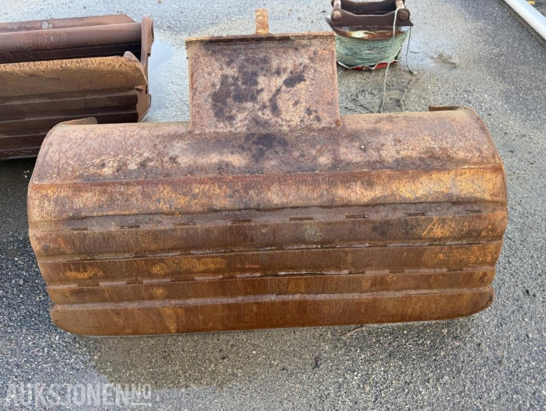 Pusseskuff m/BM feste. - Adapterek - Építőipari gépek: 3 kép. Pusseskuff m/BM feste. - Adapterek - Építőipari gépek: 3 kép.