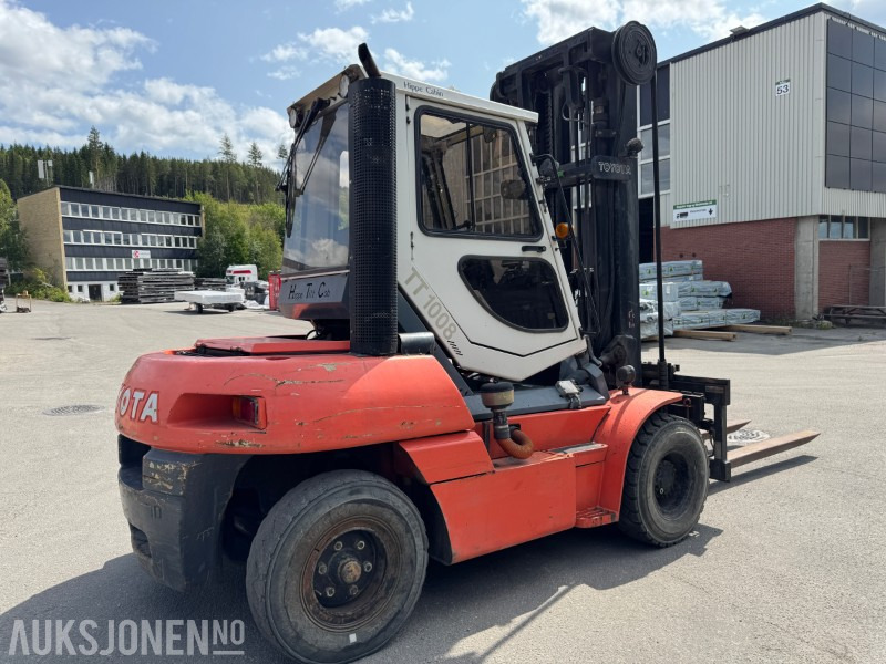 2000 Toyota 5FD70 TRUCK MED HIPPE TILT CABIN, LØFTEHØYDE 6000 MM - Anyagmozgató gép: 5 kép. 2000 Toyota 5FD70 TRUCK MED HIPPE TILT CABIN, LØFTEHØYDE 6000 MM - Anyagmozgató gép: 5 kép.