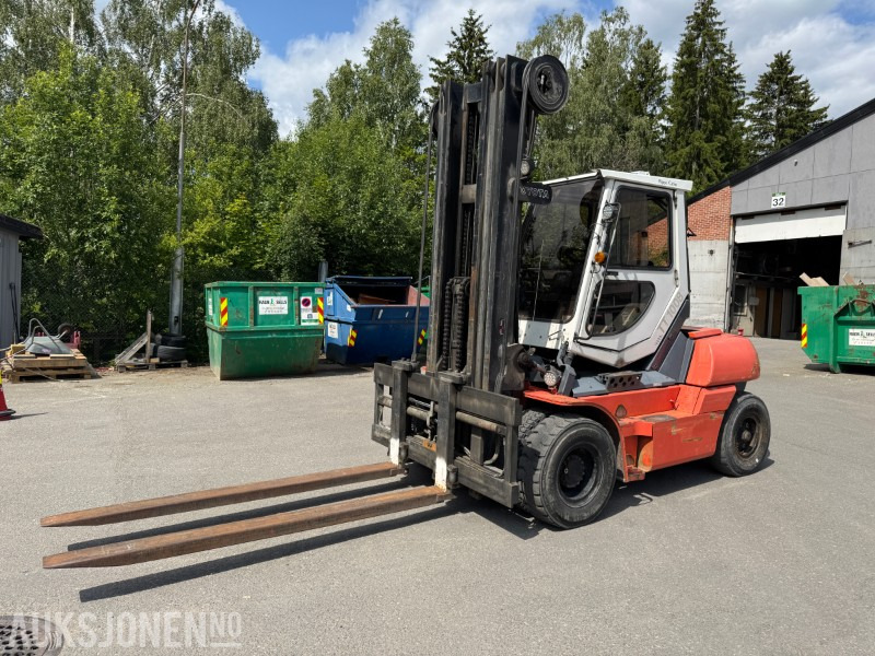 2000 Toyota 5FD70 TRUCK MED HIPPE TILT CABIN, LØFTEHØYDE 6000 MM - Anyagmozgató gép: 1 kép. 2000 Toyota 5FD70 TRUCK MED HIPPE TILT CABIN, LØFTEHØYDE 6000 MM - Anyagmozgató gép: 1 kép.