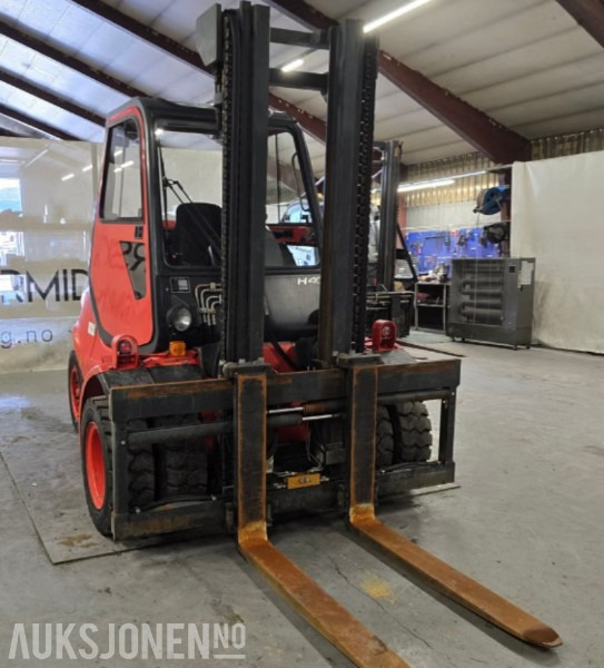 2005 Linde H40T KUN 1074 Timer - Anyagmozgató gép: 4 kép. 2005 Linde H40T KUN 1074 Timer - Anyagmozgató gép: 4 kép.