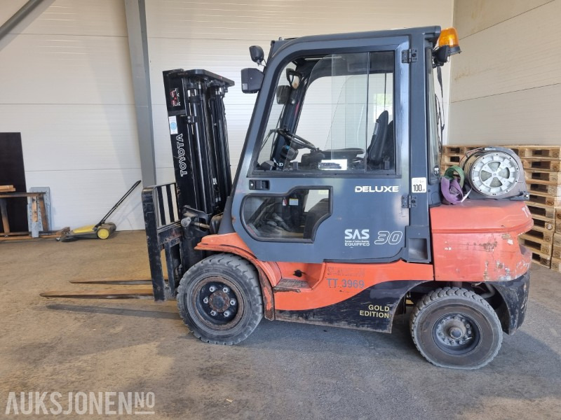 2007 Toyota 02-7FGF30 gasstruck 3T 5170 timer - Anyagmozgató gép: 5 kép. 2007 Toyota 02-7FGF30 gasstruck 3T 5170 timer - Anyagmozgató gép: 5 kép.