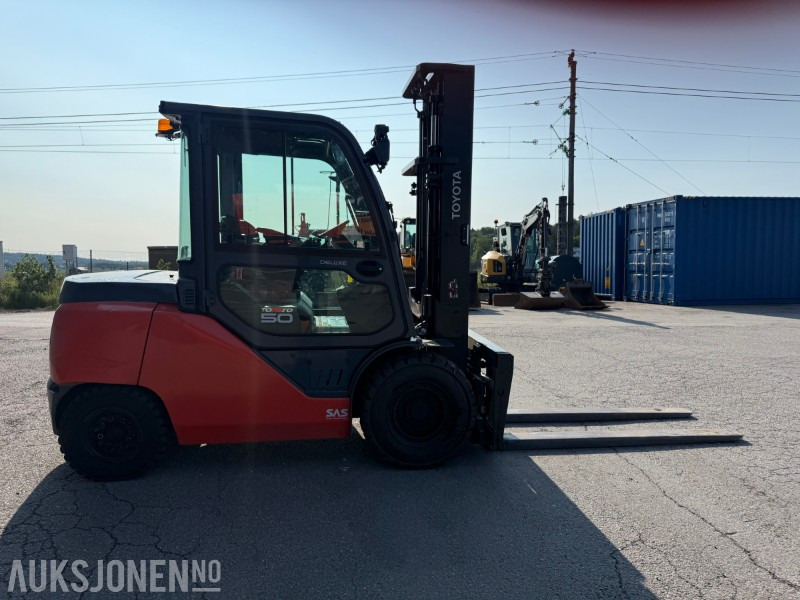 2019 Toyota 40-8FD45N Dieselmotvektstruck - KUN 1120 timer - Anyagmozgató gép: 4 kép. 2019 Toyota 40-8FD45N Dieselmotvektstruck - KUN 1120 timer - Anyagmozgató gép: 4 kép.