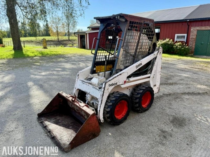 Bobcat Kompaktlaster - mva fri - Mini homlokrakodó: 1 kép. Bobcat Kompaktlaster - mva fri - Mini homlokrakodó: 1 kép.