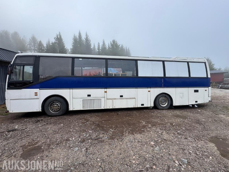 1995 Volvo B10M buss med hengerfeste og soveplasser - Busz: 2 kép. 1995 Volvo B10M buss med hengerfeste og soveplasser - Busz: 2 kép.