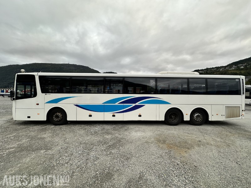 2014 Scania OMNIEXPRESS Rutebuss – 58 seter, 560740km - Busz: 2 kép. 2014 Scania OMNIEXPRESS Rutebuss – 58 seter, 560740km - Busz: 2 kép.
