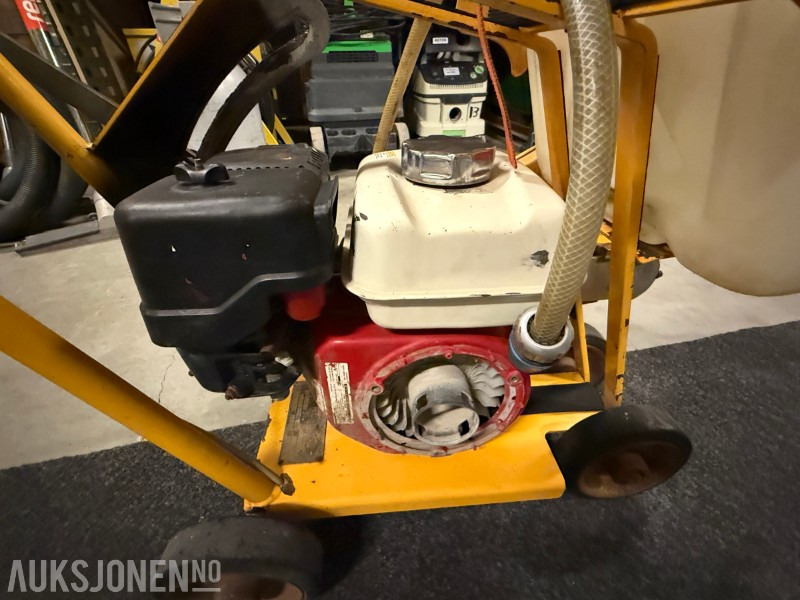 Cedima CF-7 Asfalt/betongsag - Építőipari berendezések: 3 kép. Cedima CF-7 Asfalt/betongsag - Építőipari berendezések: 3 kép.