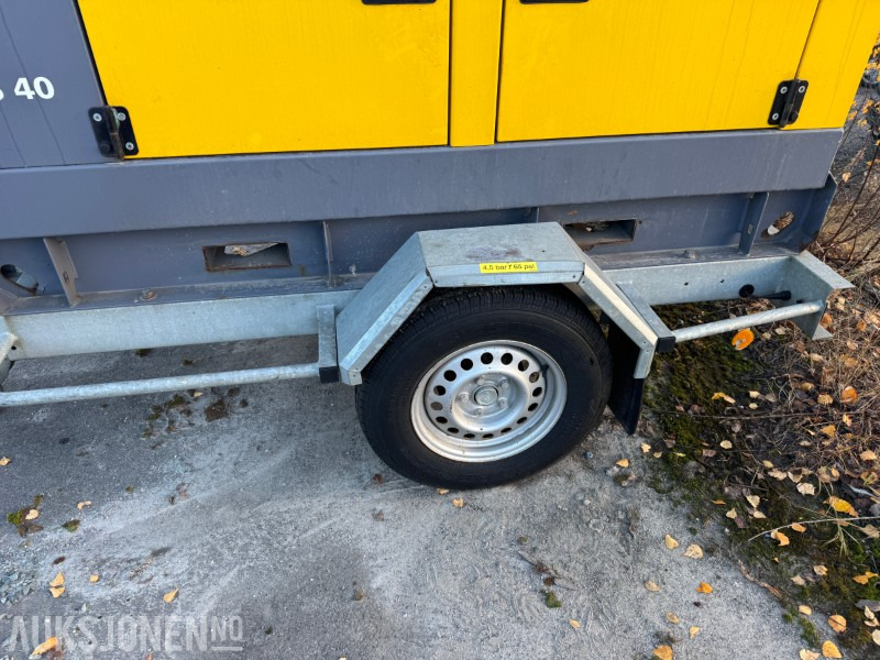 2017 Atlas Copco QAS 40 Dieselaggregat - Repobjekt - Ipari gép: 4 kép. 2017 Atlas Copco QAS 40 Dieselaggregat - Repobjekt - Ipari gép: 4 kép.