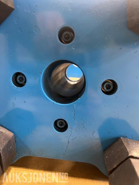 70 TONN HYDRAULISK PRESSE TIL BELTEBOLTER OG FORINGER 220V - Ipari gép: 5 kép. 70 TONN HYDRAULISK PRESSE TIL BELTEBOLTER OG FORINGER 220V - Ipari gép: 5 kép.