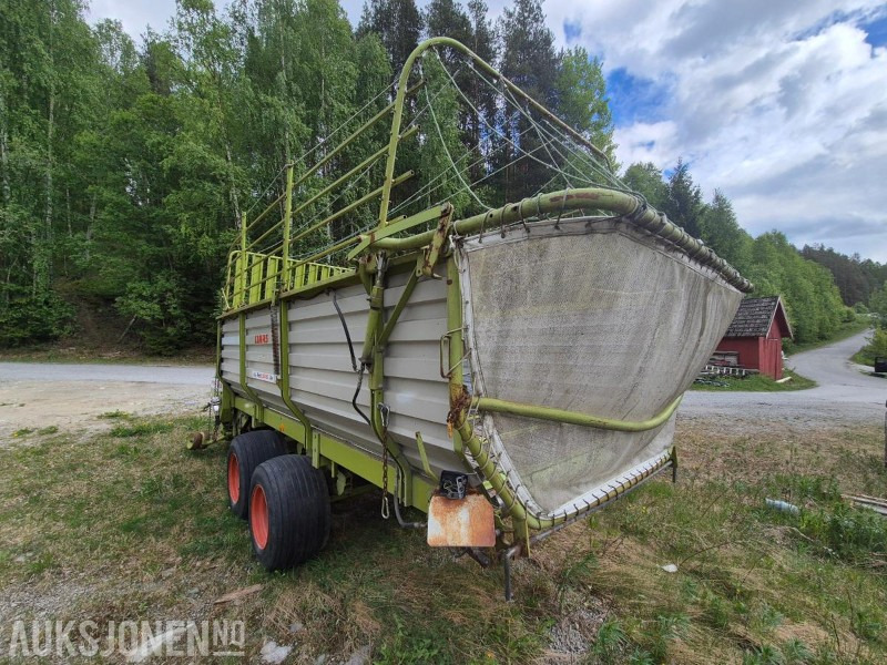 1990 Claas Sprint 320K Forvogn / pickup vogn / avlesservogn - Mezőgazdasági gépek: 3 kép. 1990 Claas Sprint 320K Forvogn / pickup vogn / avlesservogn - Mezőgazdasági gépek: 3 kép.