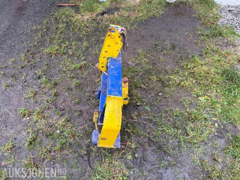 1990 Kombi-hengerfeste med kule og krok - Mezőgazdasági gépek: 3 kép. 1990 Kombi-hengerfeste med kule og krok - Mezőgazdasági gépek: 3 kép.