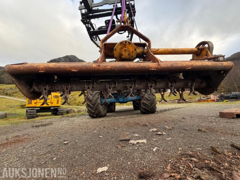 1990 SMA Beitepusser 100710 - Mezőgazdasági gépek: 1 kép. 1990 SMA Beitepusser 100710 - Mezőgazdasági gépek: 1 kép.