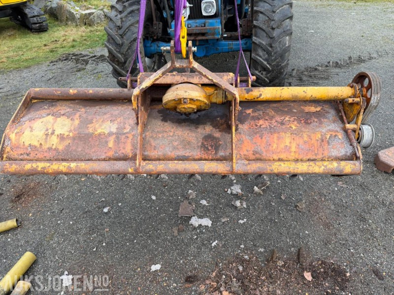 1990 SMA Beitepusser 100710 - Mezőgazdasági gépek: 3 kép. 1990 SMA Beitepusser 100710 - Mezőgazdasági gépek: 3 kép.