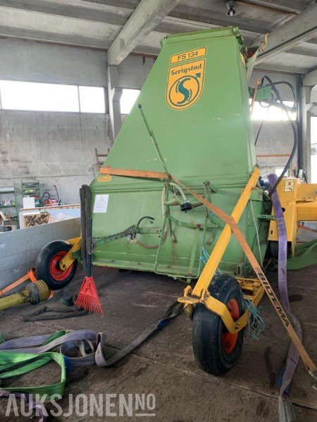 1996 Forhaustar Serigstad FS134 - komplett FS134 type 35 - Mezőgazdasági gépek: 1 kép. 1996 Forhaustar Serigstad FS134 - komplett FS134 type 35 - Mezőgazdasági gépek: 1 kép.