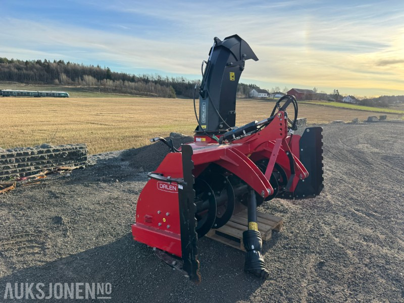 2023 Dalen 2110 totrinns snøfres / Hydraulisk tut og klaff / PTO / lite brukt - Mezőgazdasági gépek: 4 kép. 2023 Dalen 2110 totrinns snøfres / Hydraulisk tut og klaff / PTO / lite brukt - Mezőgazdasági gépek: 4 kép.