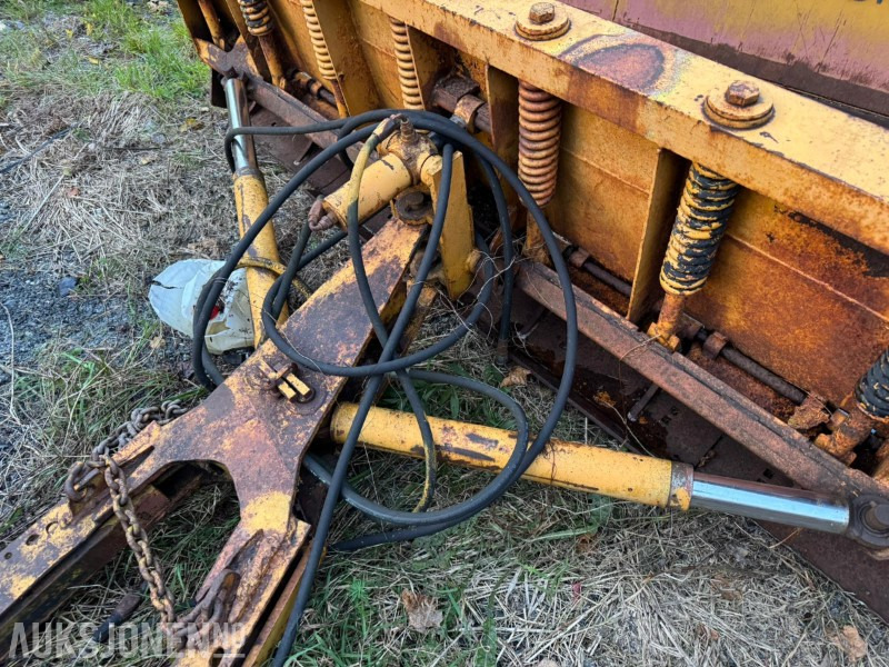 280cm hydraulisk brøyteskjær med skyveramme - Mezőgazdasági gépek: 4 kép. 280cm hydraulisk brøyteskjær med skyveramme - Mezőgazdasági gépek: 4 kép.