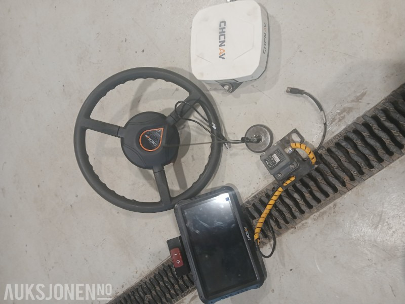 CHCNAV NX510 GPS autostyringssett Komplett og klart til bruk - Mezőgazdasági gépek: 1 kép. CHCNAV NX510 GPS autostyringssett Komplett og klart til bruk - Mezőgazdasági gépek: 1 kép.