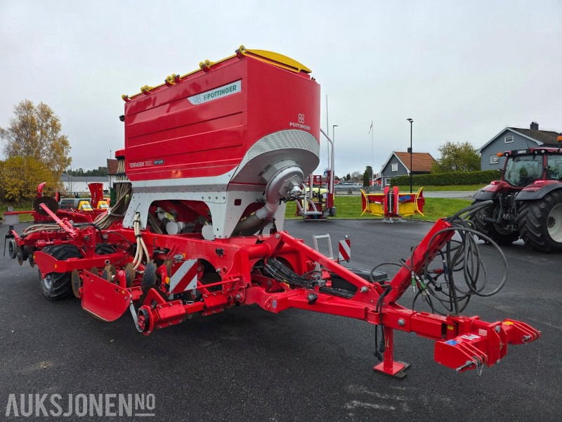 Mezőgazdasági gépek PÖTTINGER TERRASEM 3000 D Z 23 / kombisåmaskin / såmaskin: 7 kép.