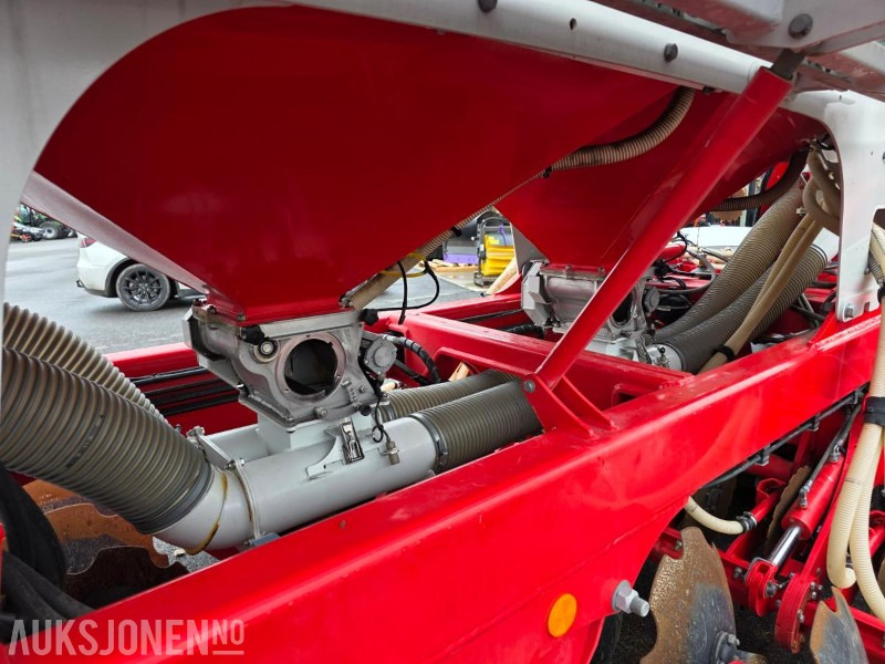 Mezőgazdasági gépek PÖTTINGER TERRASEM 3000 D Z 23 / kombisåmaskin / såmaskin: 12 kép.