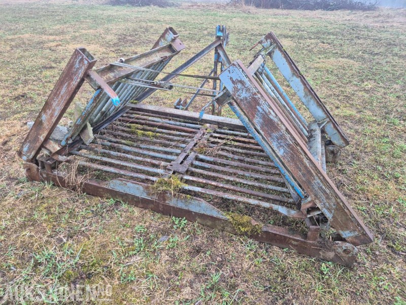 Slodd ca 3 meter med 3-punkt feste - Mezőgazdasági gépek: 3 kép. Slodd ca 3 meter med 3-punkt feste - Mezőgazdasági gépek: 3 kép.